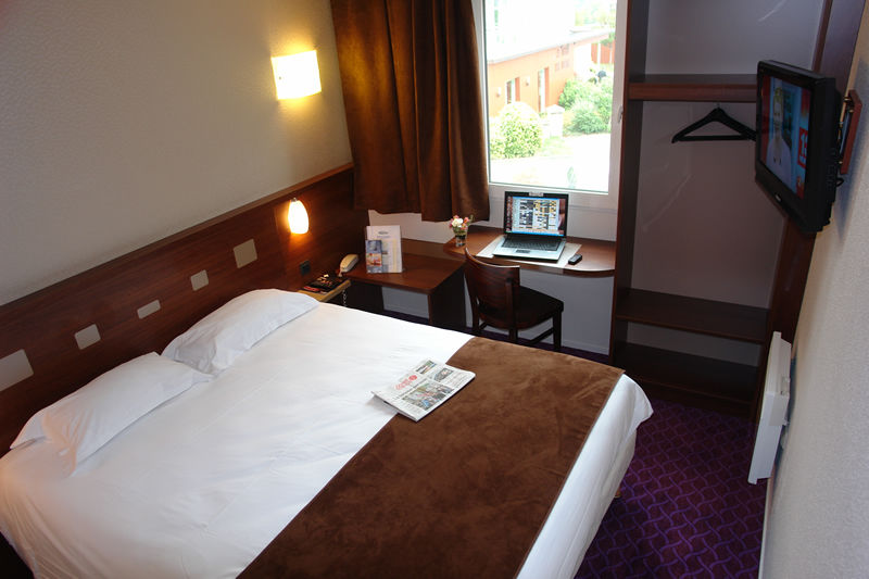 Brit Hotel Rennes Le Castel Camera foto